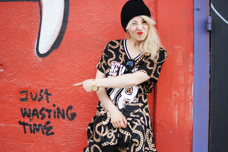chain-outfit-blogger-ghetto-hiphop-look-trend-autumn-blogger-fashion-mode-gold9