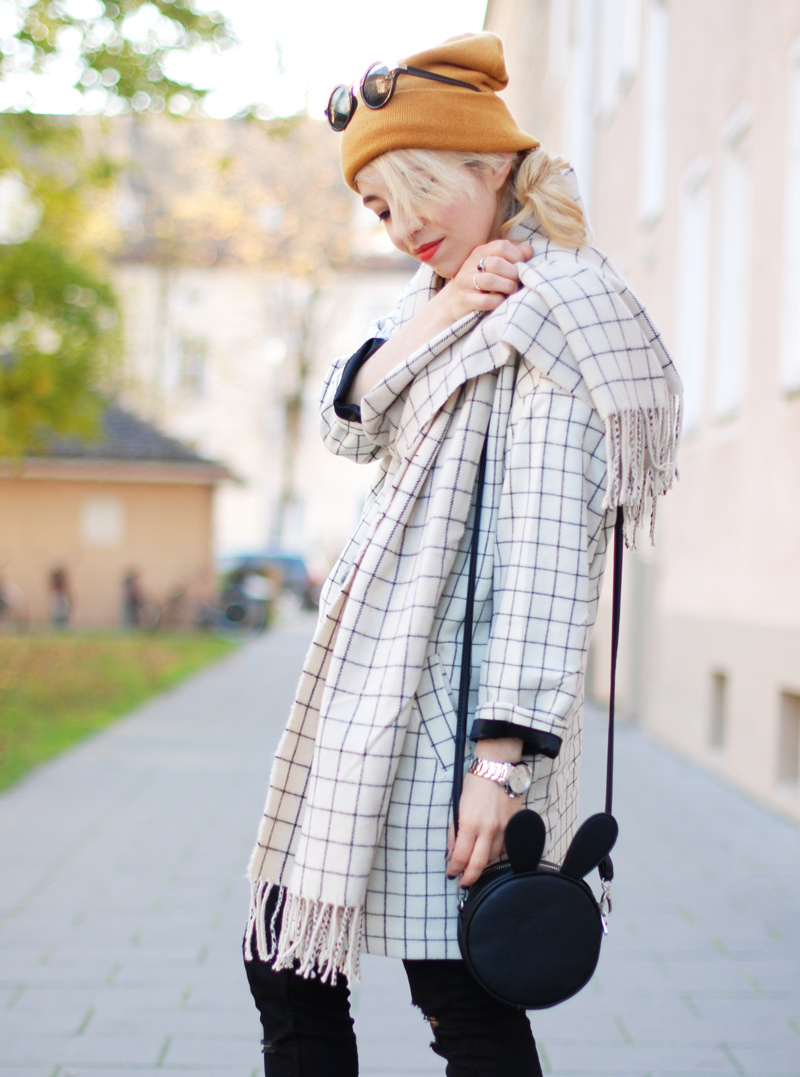 monki-style-checked-coat-karo-mantel-winter-trend-monochrom-outfit-inspiration-blogger-44