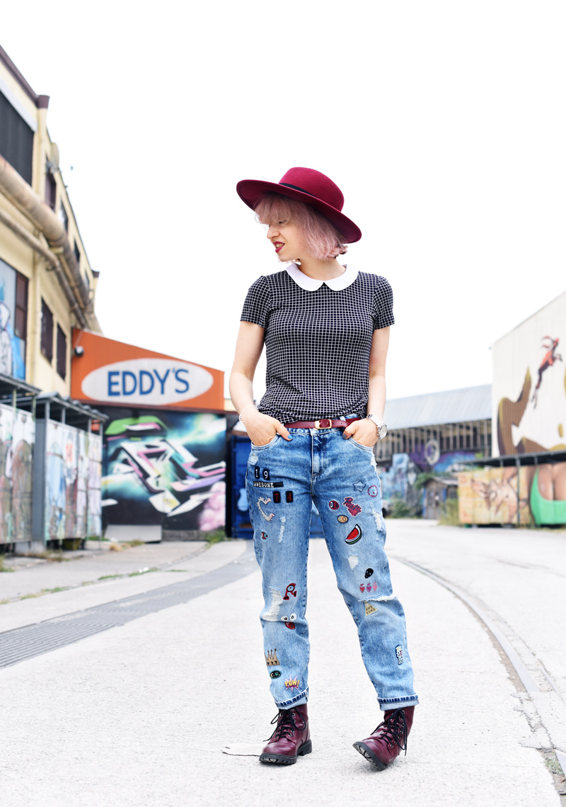 outfit-denim-jeans-zara-patches-docmartens-hat-edgy-style-nachgesternistvormorgen-fashionblog-muenchen-modeblogger-1