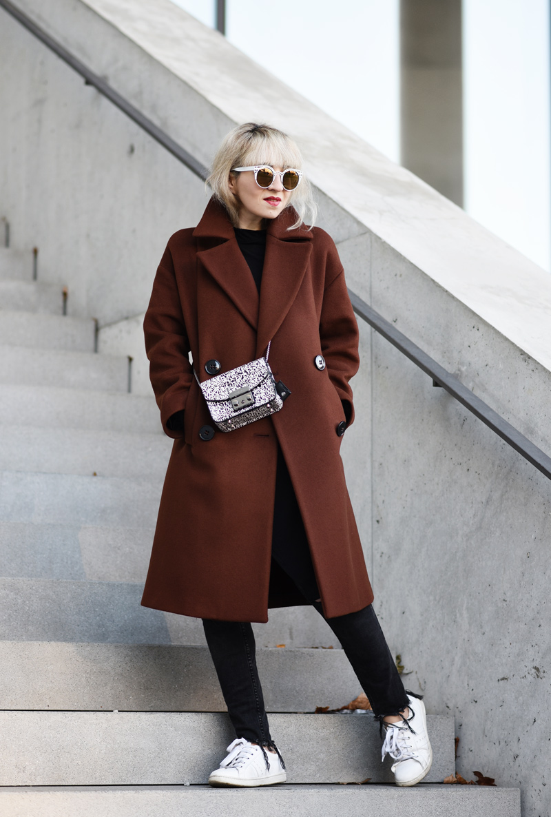 oversized-coat-rostrot-brown-zara-outfit-blogger-nachgesternistvormorgen-muenchen-fashionblog-modeblog-look-casual-chic-streetstyle-furla-metropolis-urban-11