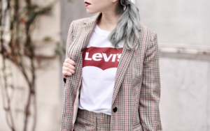 levis, suit, anzug, blogger, fashionblogger, nachgesternistvormorgen, mango, modeblogger, streetstyle, business, office, buero, tshirt