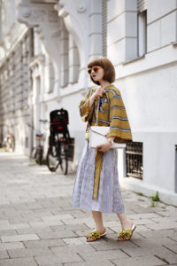 monki, outfit, fashionblogger, streifen, rock, streetstyle, modeblogger, berlin, muenchen