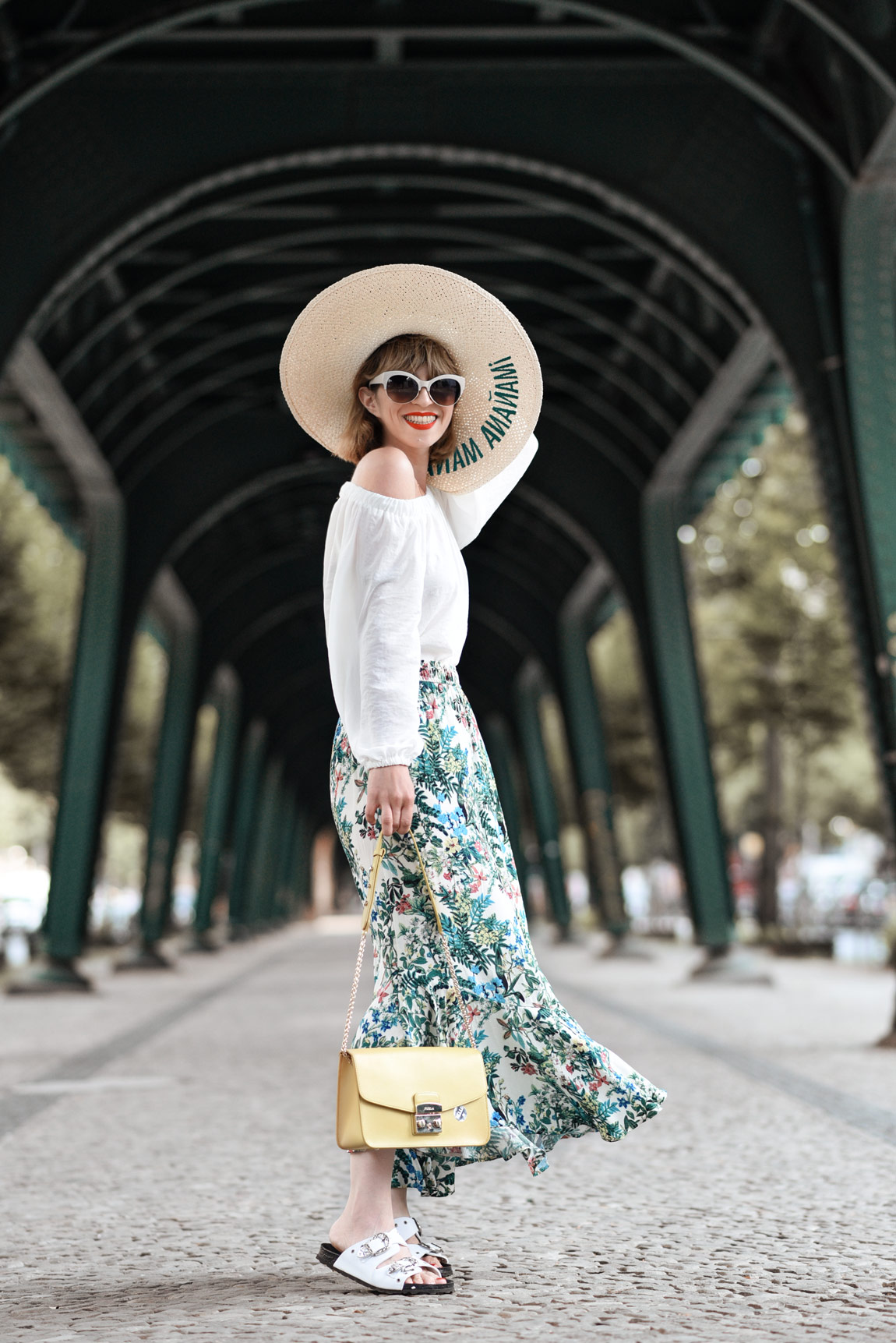 blumen, culotte, offshoulder, outfit, berlin, sommer, culottes, floral, weekday, streetstyle, suess, cute, retro, feminin, fashionblogger, modeblogger