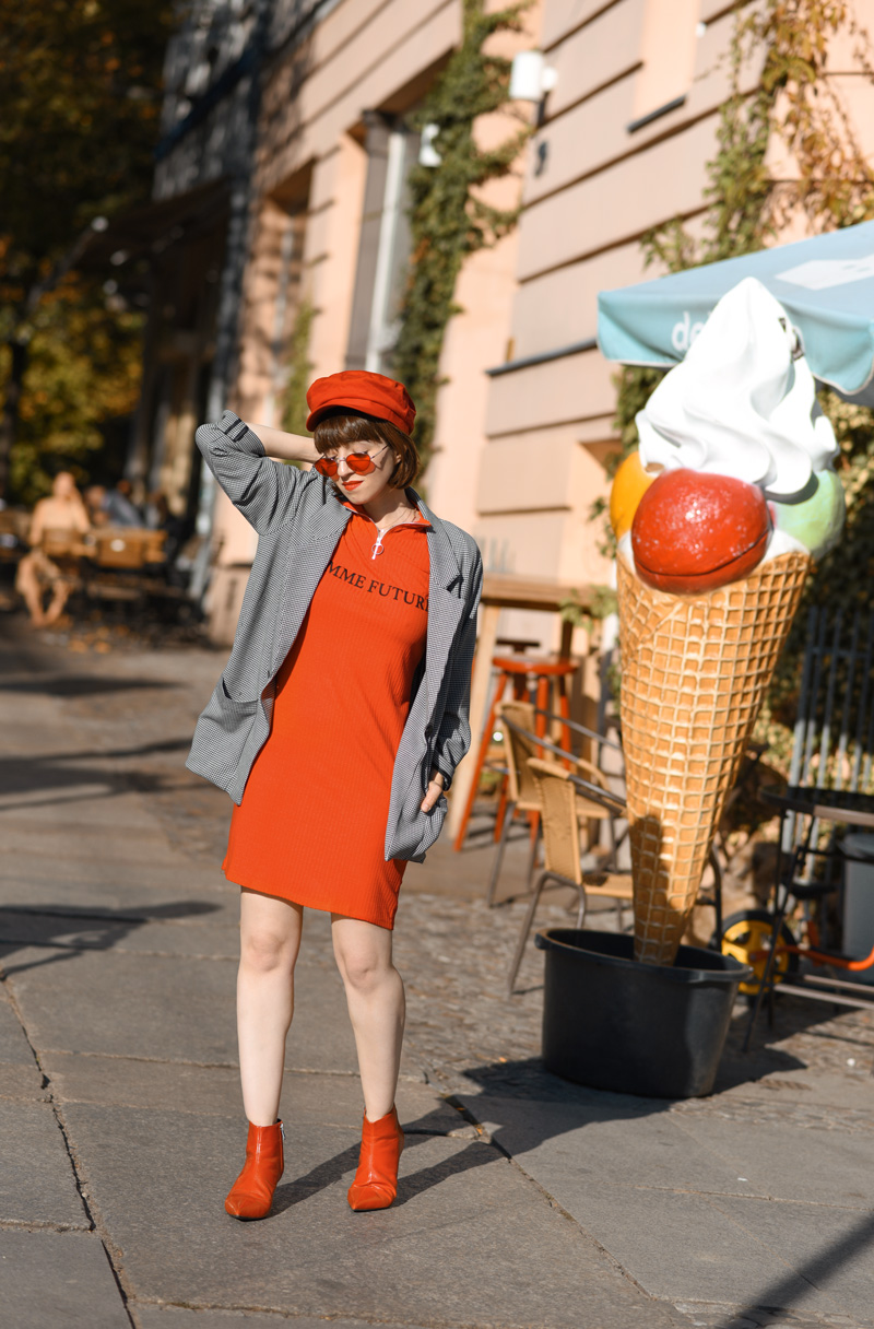 rot, outfit, streetstyle, berlin, fashionblogger, modeblogger, mini, kleid, herbst, inspiration, blazer, monki, bershka, zara